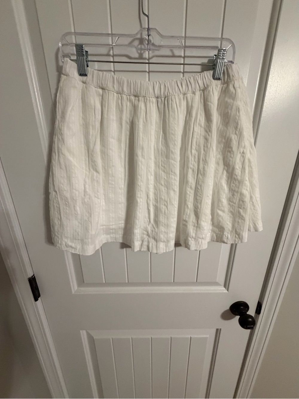 American Eagle Outfitters White Textured Circle Skirt